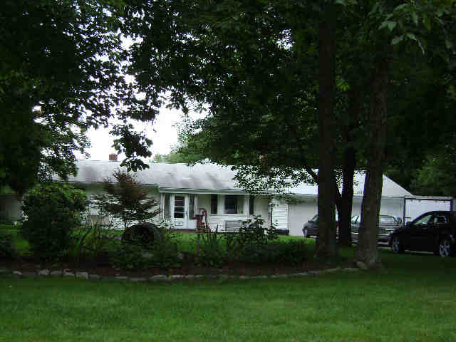 Building photograph for 109 NONNEWAUG RD